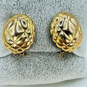 Vintage Gold Quilted Clip On Earrings, 80s Statement Button Jewelry Retro Glam